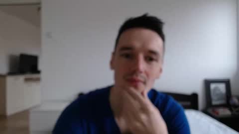 ajviejen online show from February 18, 1:11 pm