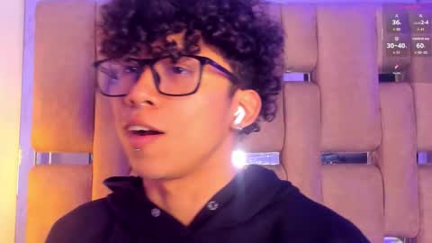 akazaboy online show from February 22, 4:25 am