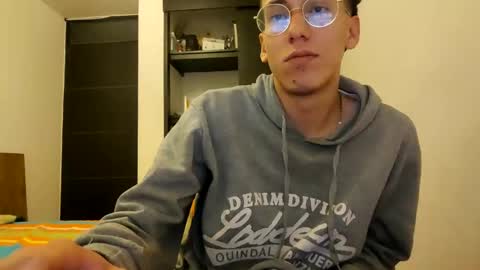 My love online show from February 6, 11:37 pm