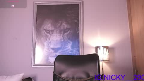 alan_morrys online show from April 16, 12:32 am