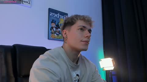 Alan online show from February 8, 2:16 pm