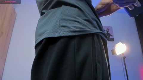 Alan online show from December 9, 1:46 pm