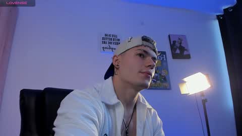 Alan online show from January 11, 1:11 pm