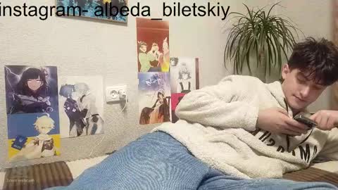 Snapshot of albeda22 chatting on October 7, 3:16 pm Albedo online show from October 7, 3:16 pm