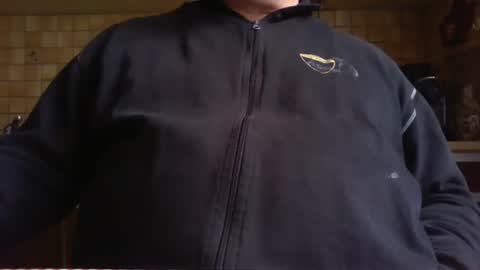 Snapshot of albert29 chatting on September 9, 12:37 pm albert29 online show from September 9, 12:37 pm