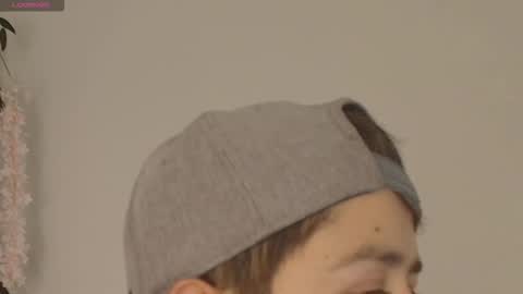 ALEC ANDREWS online show from November 25, 9:28 pm