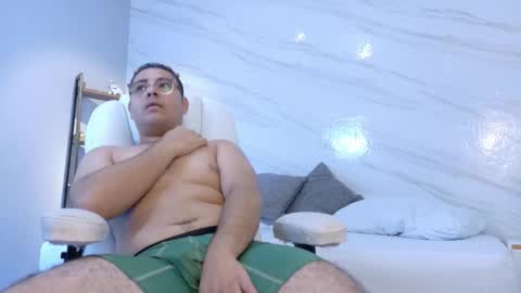 Alejandro  online show from February 26, 12:28 pm