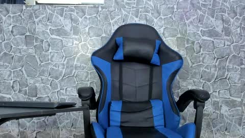 alejo peverell online show from April 8, 8:17 pm