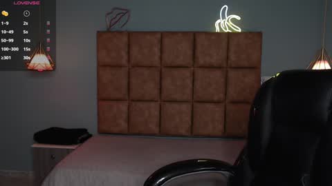 Snapshot of alejootwink chatting on December 3, 5:55 pm ALejoo Saenz online show from December 3, 5:55 pm