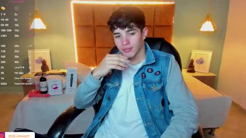 Snapshot of alejootwink chatting on September 22, 9:25 pm ALejoo Saenz online show from September 22, 9:25 pm