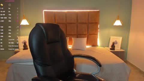 Snapshot of alejootwink chatting on October 15, 3:14 am ALejoo Saenz online show from October 15, 3:14 am