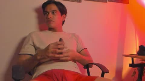 aless online show from February 18, 2:21 am