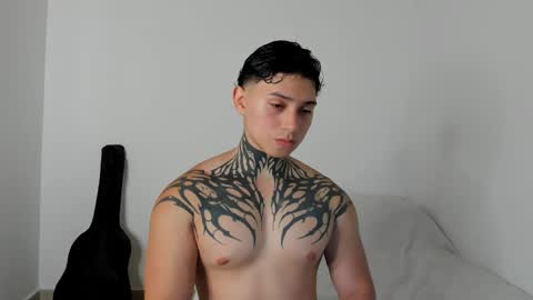 Alessandro online show from April 4, 11:57 pm