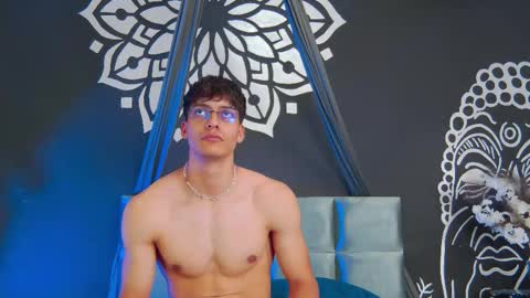 Alessio online show from January 6, 5:28 pm