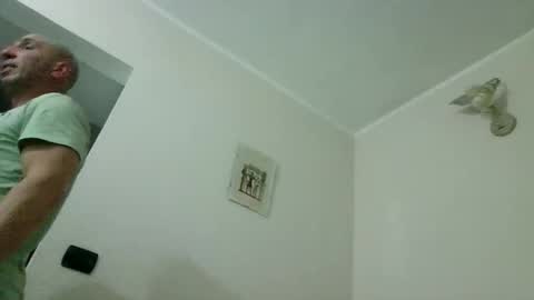 alex120475 online show from February 8, 9:19 pm