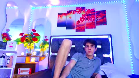 sneider online show from September 20, 8:09 pm