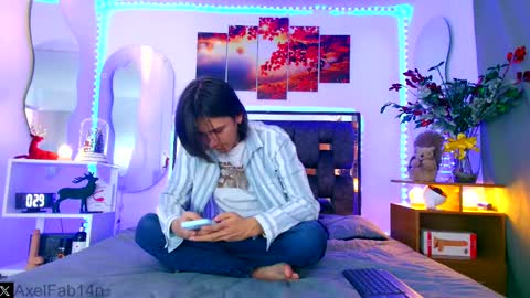 sneider online show from December 21, 6:23 pm