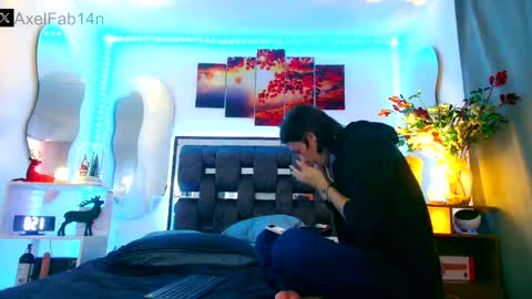 sneider online show from January 12, 6:49 pm