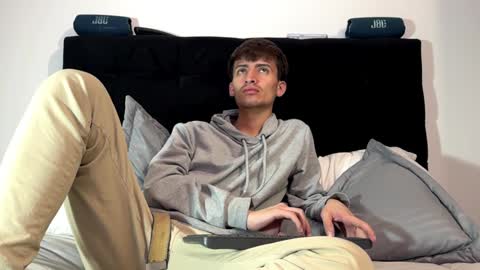 alex andcsp online show from December 7, 5:26 am