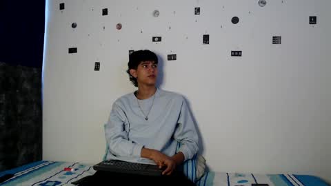 alex_mark_ online show from March 26, 1:48 pm