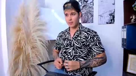 Alex  online show from March 30, 8:21 pm