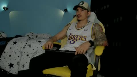 alex_sthorm online show from September 23, 3:06 am