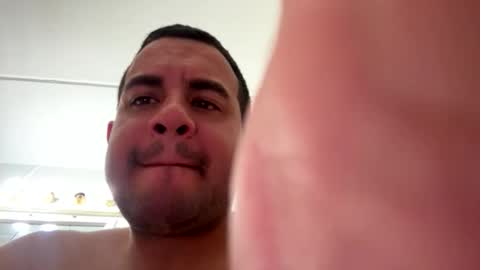 alexanderjessrivera online show from May 5, 10:43 pm