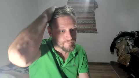 Snapshot of alexboy2022 chatting on December 12, 8:21 pm onlyfans..alexyno2022 online show from December 12, 8:21 pm