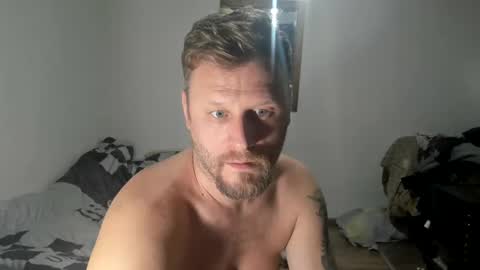 Snapshot of alexboy2022 chatting on December 9, 2:02 am onlyfans..alexyno2022 online show from December 9, 2:02 am