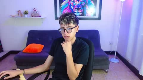 alex online show from April 7, 1:44 pm