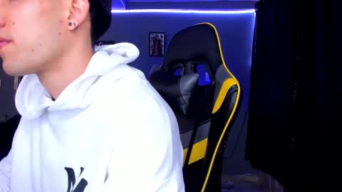 alexgiraldo__ online show from September 18, 12:07 pm