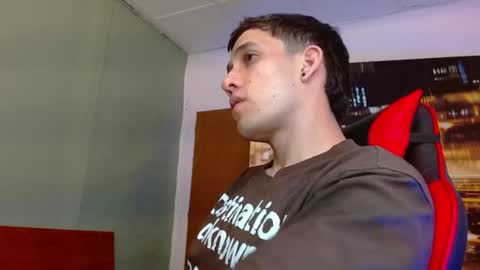 alexgiraldo__ online show from June 13, 3:04 am