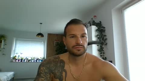 Snapshot of alexgrandi2024 chatting on September 26, 9:51 am rey ale84 online show from September 26, 9:51 am