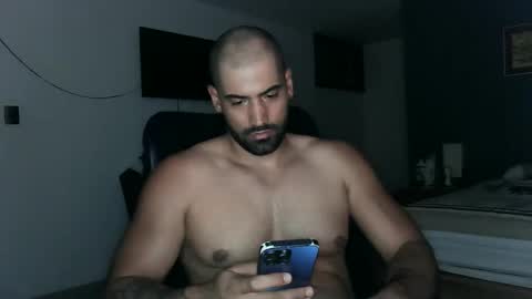 alexisrodriguez_ online show from September 17, 5:30 am