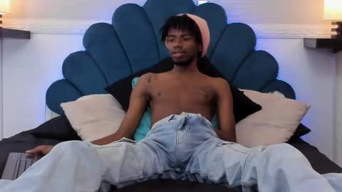 Alex Jaccob online show from October 3, 2:22 pm