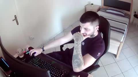alexthepro00 online show from June 16, 3:36 pm