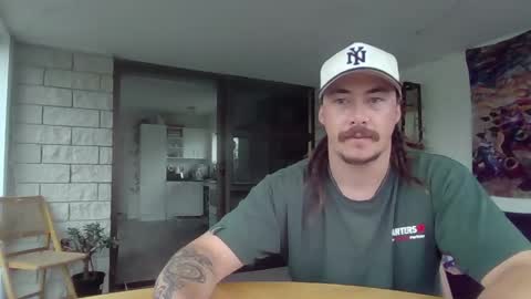 Alex online show from April 12, 12:58 am