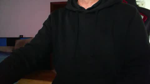 Snapshot of alexxx444704660 chatting on October 4, 8:30 am Alexxx1908 online show from October 4, 8:30 am