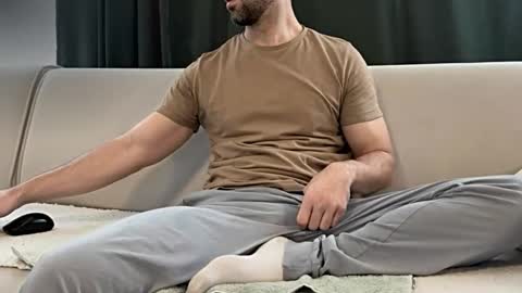 alfadreamer0011 online show from February 3, 10:31 am