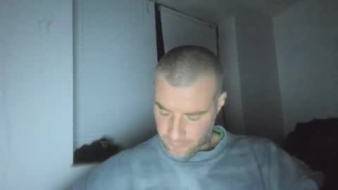 alfiesolomons87 online show from February 18, 9:34 pm