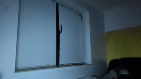 alfiesolomons87 online show from April 15, 7:58 pm