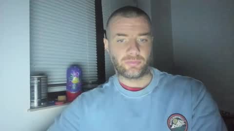 alfiesolomons87 online show from January 25, 8:31 pm