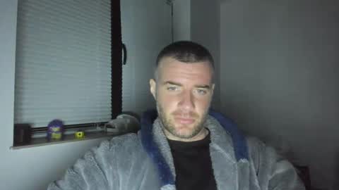 alfiesolomons87 online show from March 6, 8:16 pm