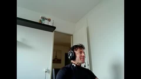 alphah_hunk online show from March 29, 1:44 pm