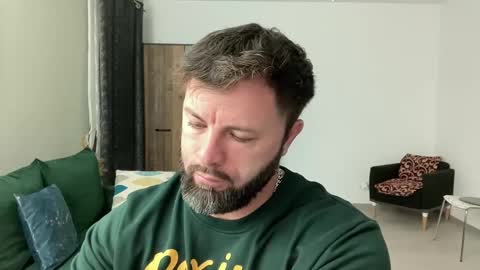 Jhonny online show from December 19, 4:34 am