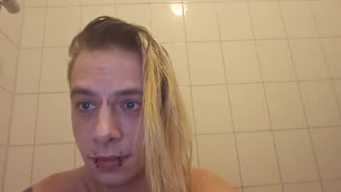 altboy010 online show from December 27, 2:12 pm