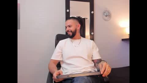 alukardbig online show from January 11, 3:49 pm