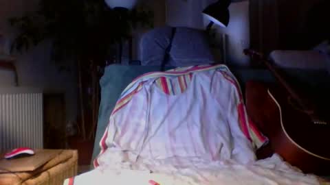 Amberr11 online show from October 27, 11:40 pm