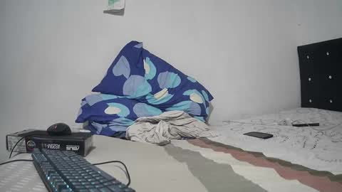 amordebandidos online show from January 13, 4:28 am