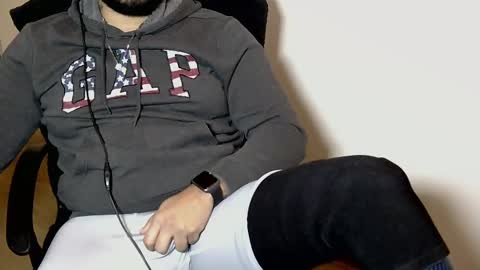 Amputee Leo online show from January 6, 5:06 pm